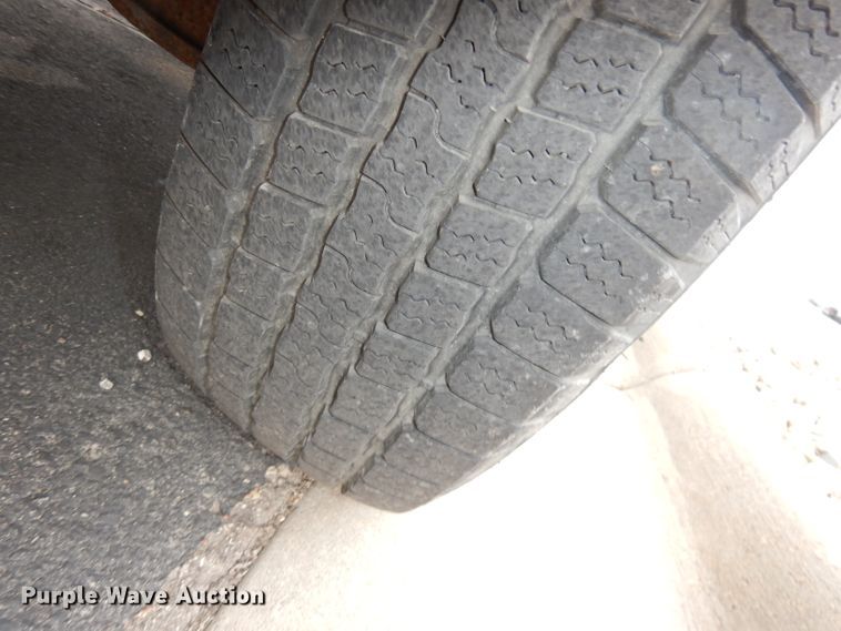 image for item DJ2862 2001 Ford F150 XL  pickup truck