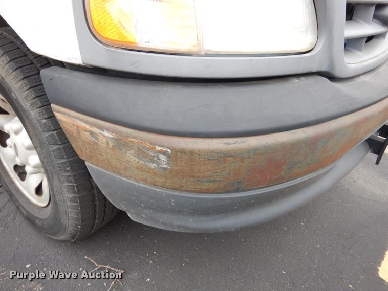 image for item DJ2862 2001 Ford F150 XL  pickup truck