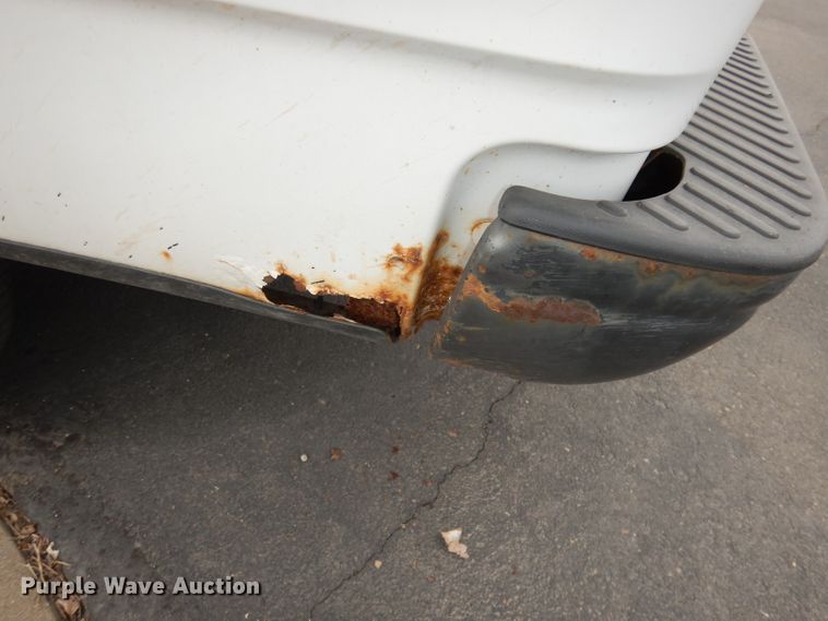 image for item DJ2862 2001 Ford F150 XL  pickup truck