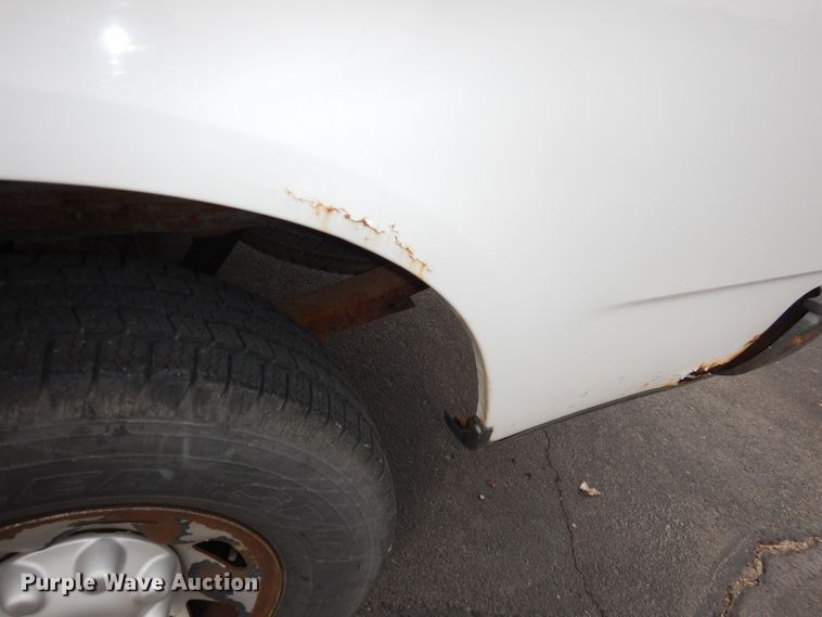 image for item DJ2862 2001 Ford F150 XL  pickup truck