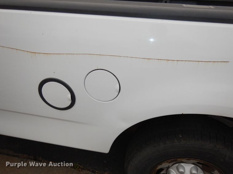 image for item DJ2862 2001 Ford F150 XL  pickup truck