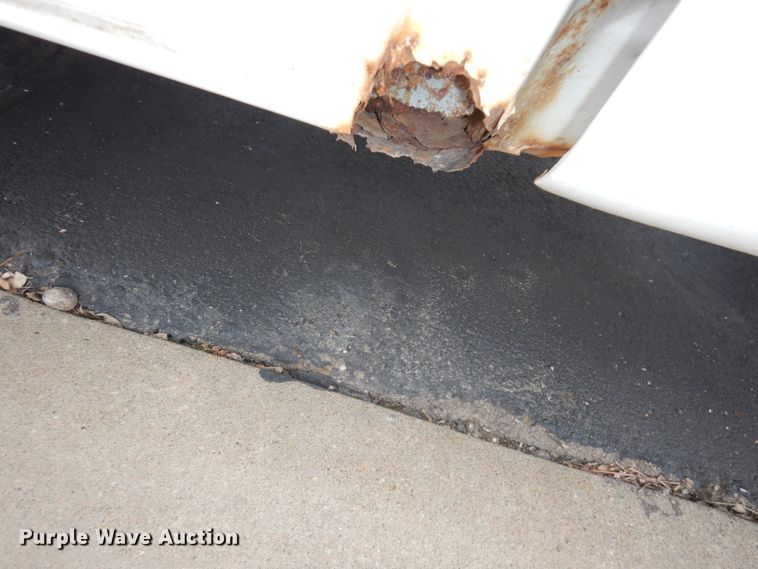 image for item DJ2862 2001 Ford F150 XL  pickup truck