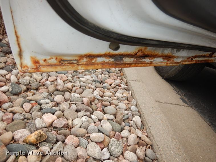 image for item DJ2862 2001 Ford F150 XL  pickup truck