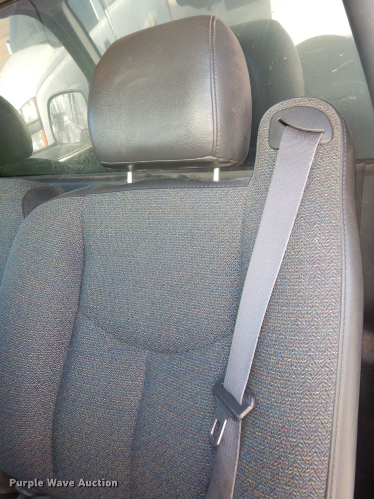 image for item DJ2868 2006 Chevrolet Silverado 1500  pickup truck