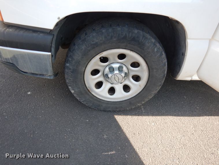 image for item DJ2868 2006 Chevrolet Silverado 1500  pickup truck