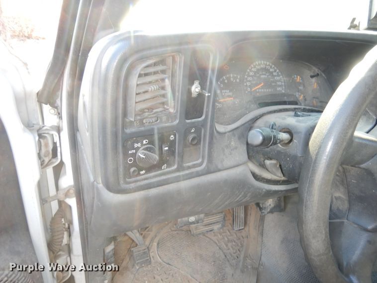 image for item DJ2869 2006 Chevrolet Silverado 1500  pickup truck