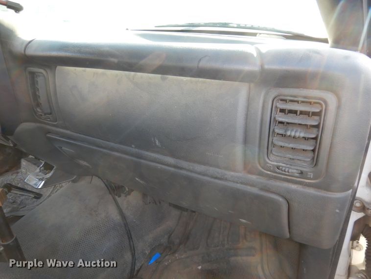 image for item DJ2869 2006 Chevrolet Silverado 1500  pickup truck