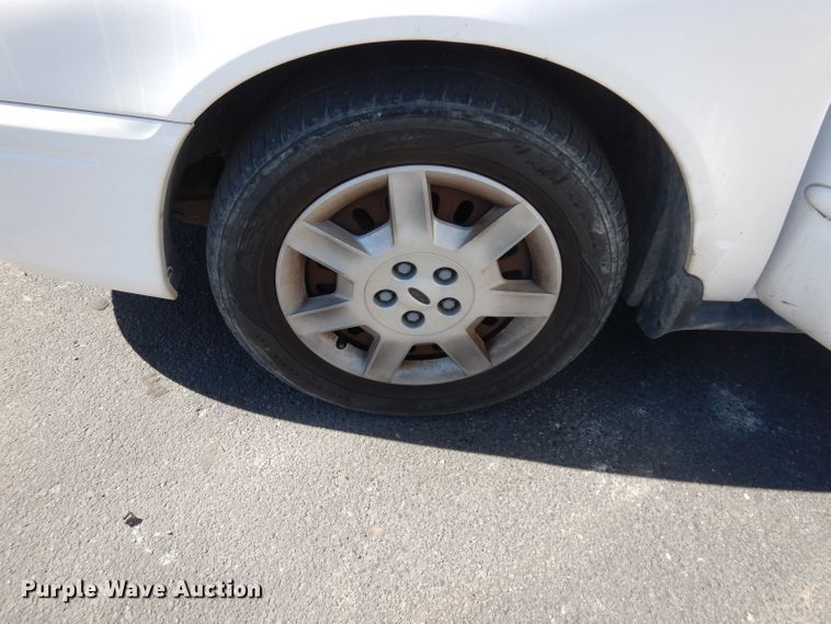 image for item DJ2870 2006 Ford Taurus SE