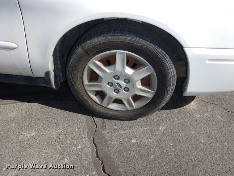 image for item DJ2870 2006 Ford Taurus SE