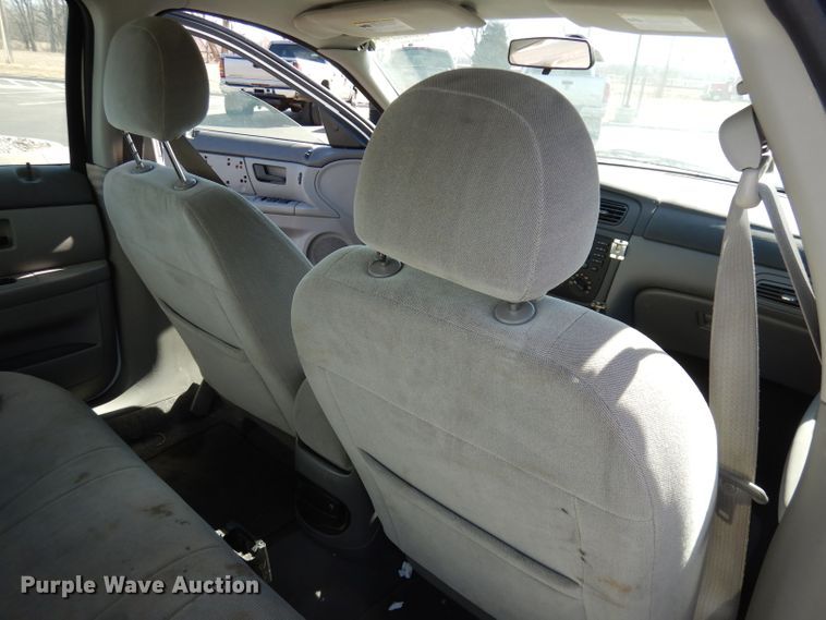 image for item DJ2870 2006 Ford Taurus SE