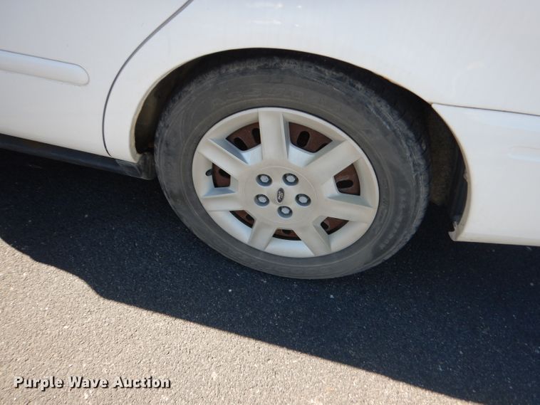 image for item DJ2870 2006 Ford Taurus SE