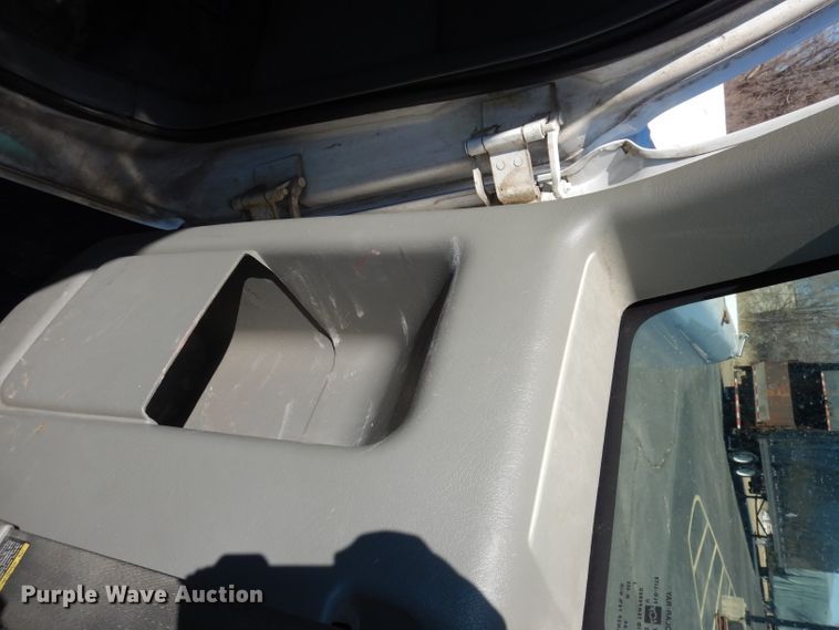 image for item DJ2871 2001 Chevrolet S10  Ext. Cab pickup truck