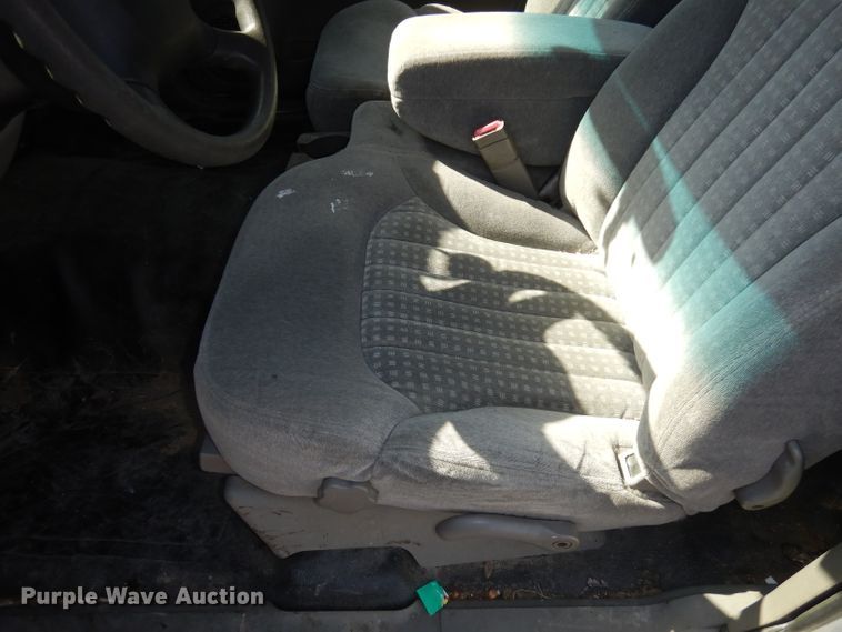 image for item DJ2871 2001 Chevrolet S10  Ext. Cab pickup truck