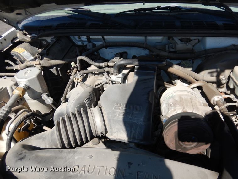 image for item DJ2871 2001 Chevrolet S10  Ext. Cab pickup truck