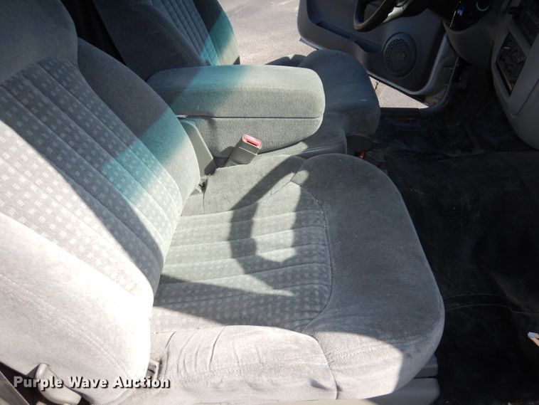 image for item DJ2871 2001 Chevrolet S10  Ext. Cab pickup truck