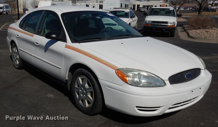 image for item DJ2872 2006 Ford Taurus SE