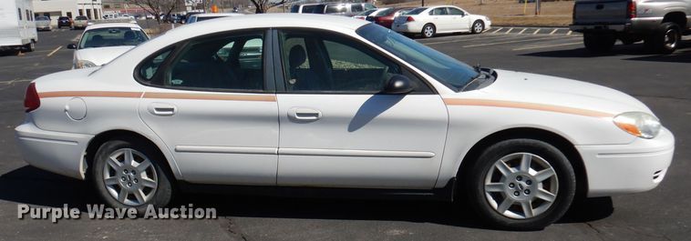 image for item DJ2872 2006 Ford Taurus SE