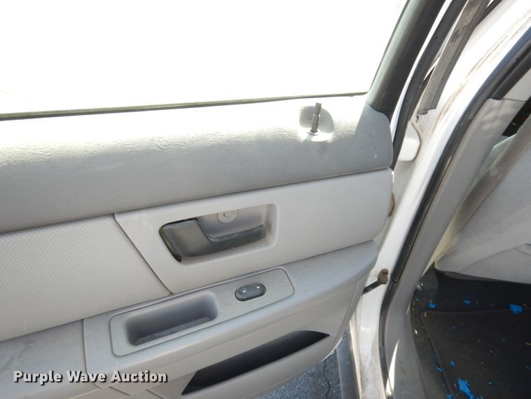 image for item DJ2872 2006 Ford Taurus SE