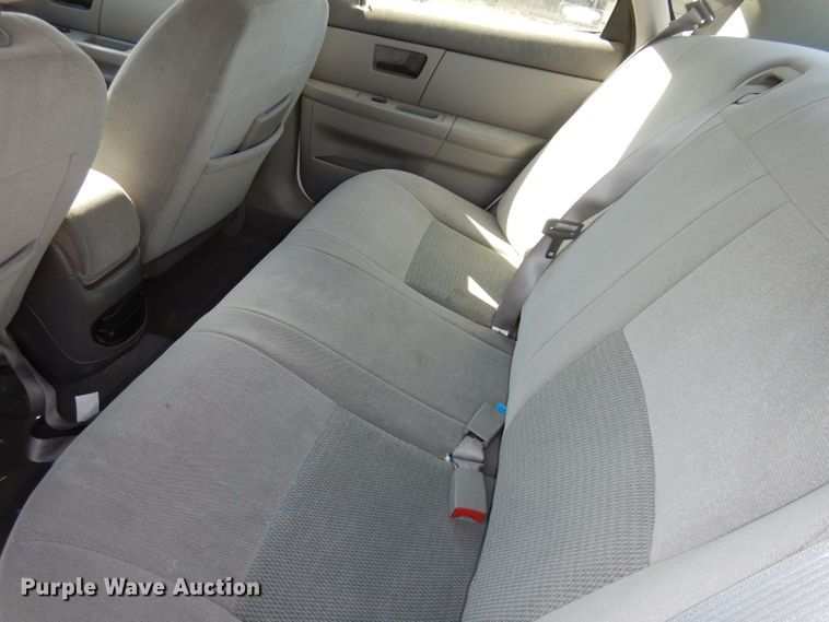 image for item DJ2872 2006 Ford Taurus SE