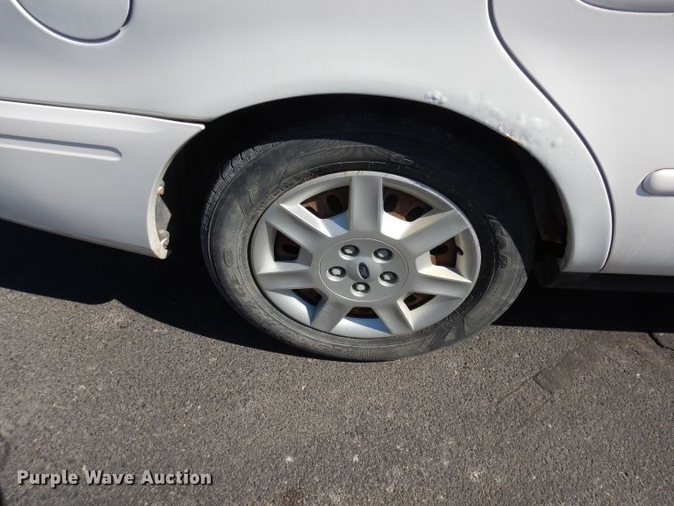 image for item DJ2872 2006 Ford Taurus SE