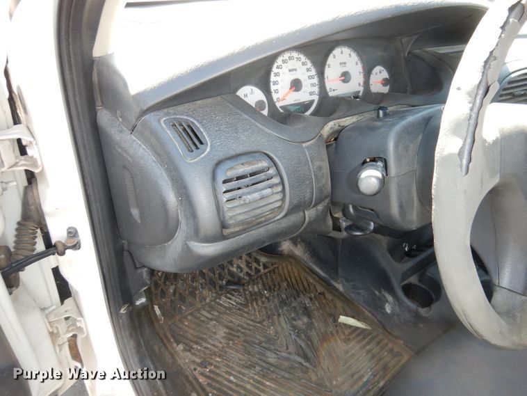 image for item DJ2874 2005 Dodge Neon