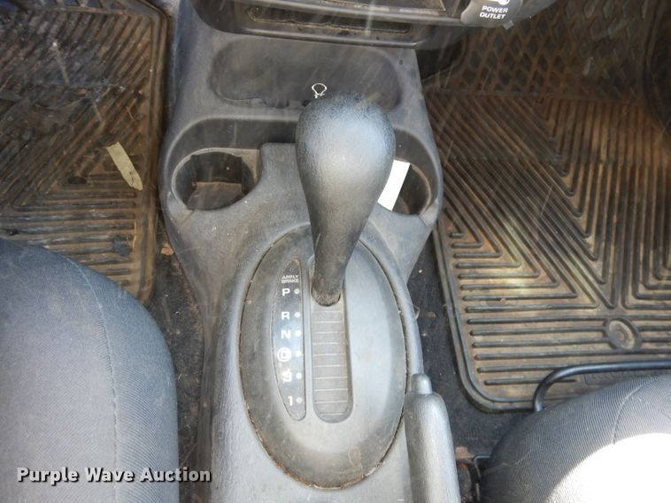 image for item DJ2874 2005 Dodge Neon