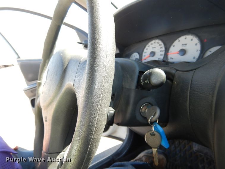 image for item DJ2874 2005 Dodge Neon