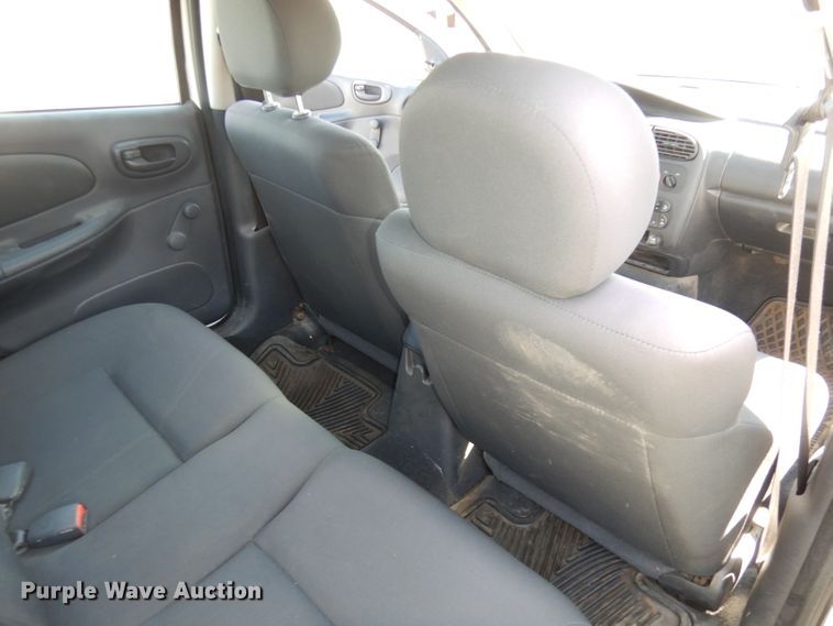 image for item DJ2874 2005 Dodge Neon