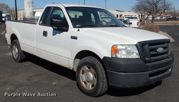 image for item DJ2876 2007 Ford F150 XL  pickup truck