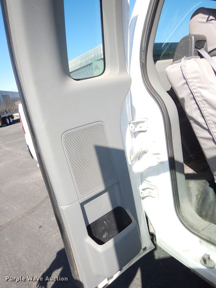 image for item DJ2876 2007 Ford F150 XL  pickup truck