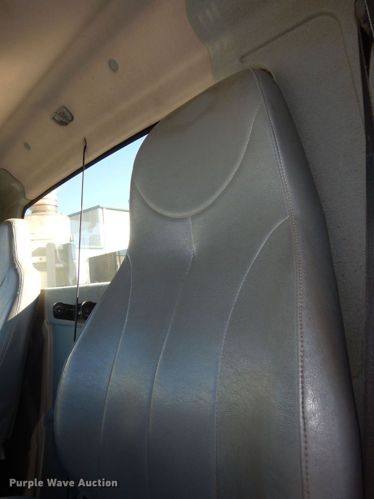 image for item DJ2906 2007 International 7400  sewer jetter truck