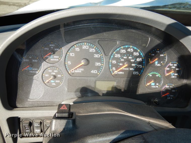 image for item DJ2906 2007 International 7400  sewer jetter truck