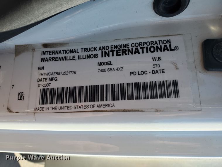 image for item DJ2906 2007 International 7400  sewer jetter truck