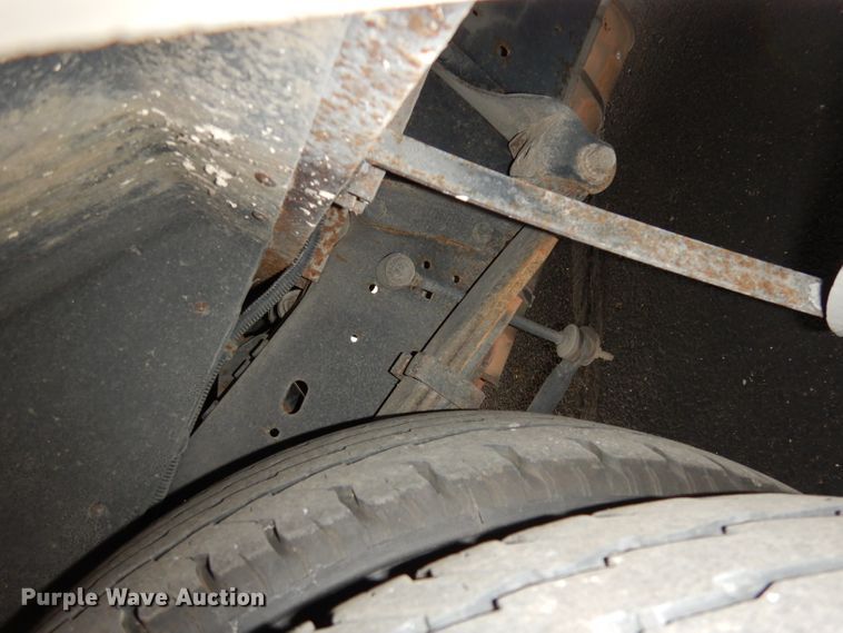 image for item DJ2915 2010 Ford E450 Super Duty  shuttle bus