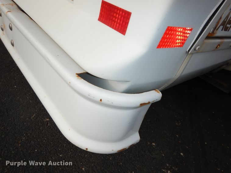 image for item DJ2915 2010 Ford E450 Super Duty  shuttle bus