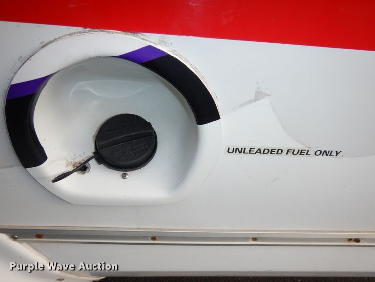 image for item DJ2915 2010 Ford E450 Super Duty  shuttle bus