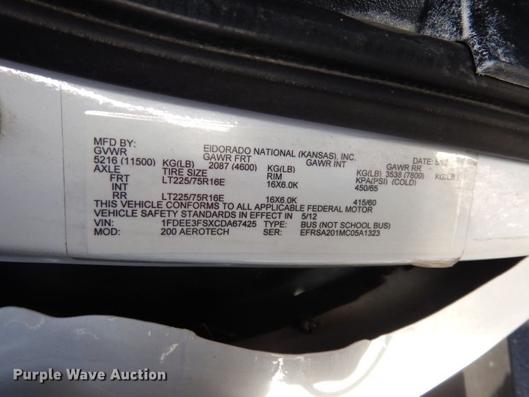 image for item DJ2916 2012 Ford E350 Super Duty  shuttle bus