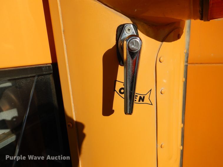 image for item DJ4962 1999 International 3800  school bus