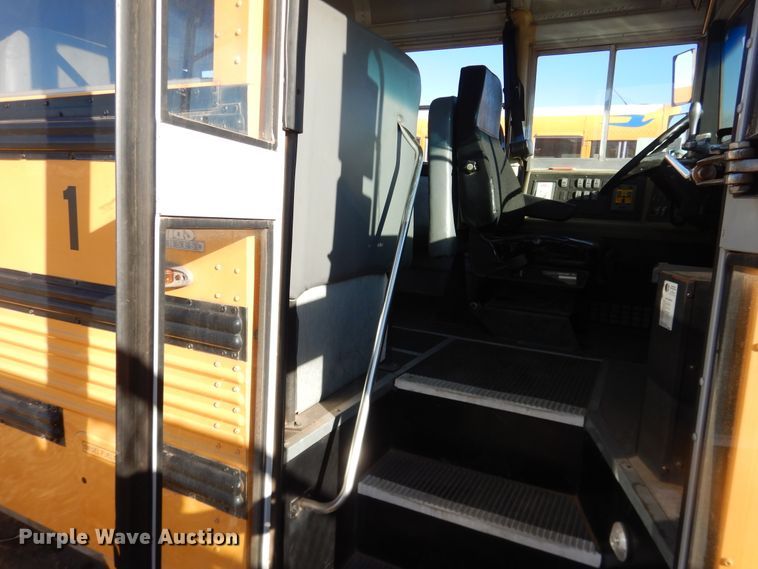 image for item DJ4962 1999 International 3800  school bus