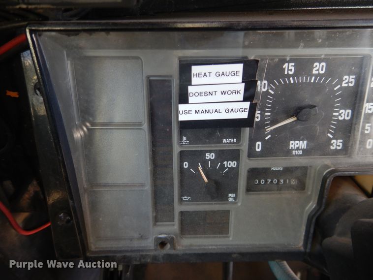 image for item DJ4962 1999 International 3800  school bus