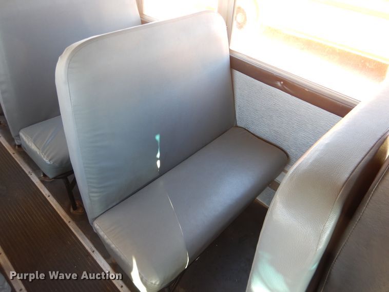 image for item DJ4962 1999 International 3800  school bus