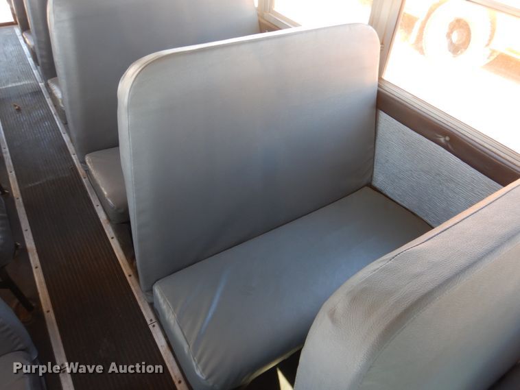 image for item DJ4962 1999 International 3800  school bus