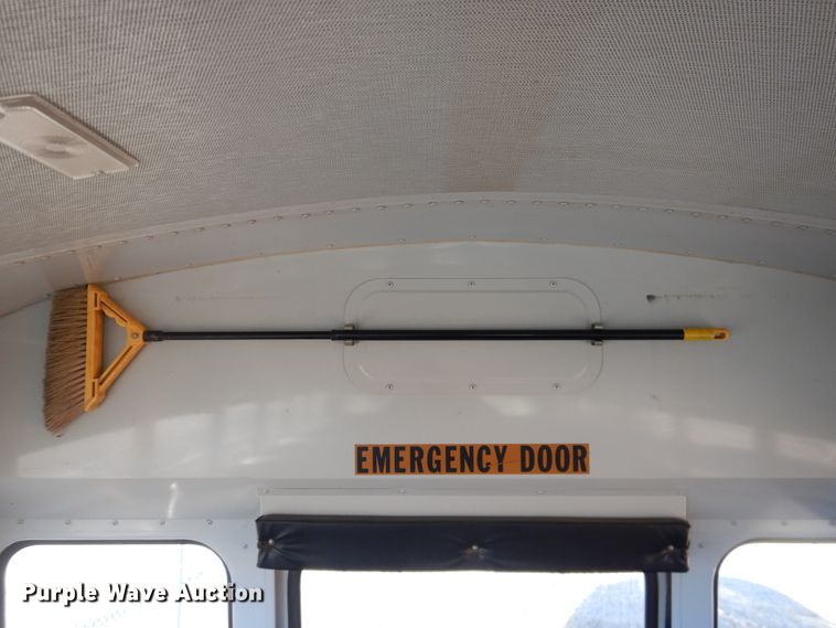 image for item DJ4962 1999 International 3800  school bus