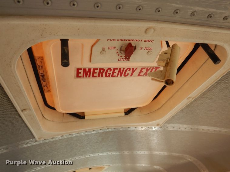 image for item DJ4962 1999 International 3800  school bus