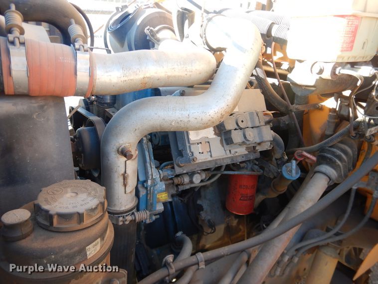 image for item DJ4962 1999 International 3800  school bus