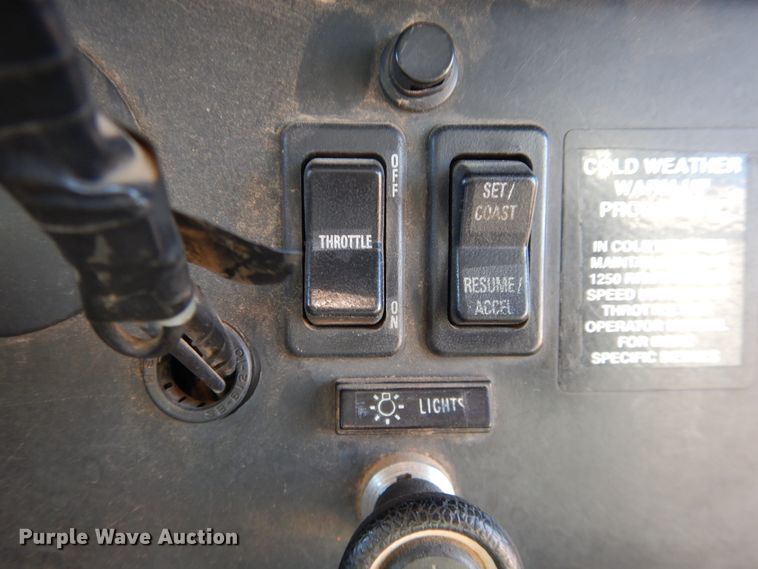 image for item DJ4963 1997 International 3800  school bus