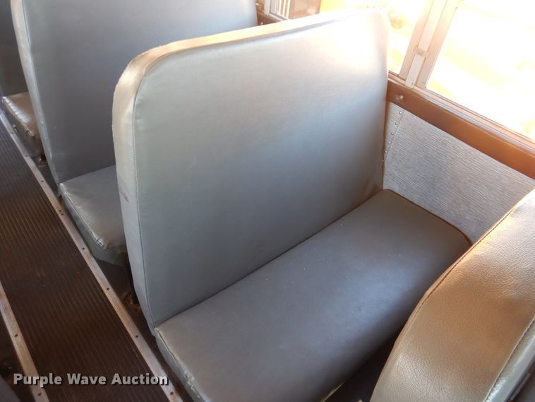 image for item DJ4963 1997 International 3800  school bus