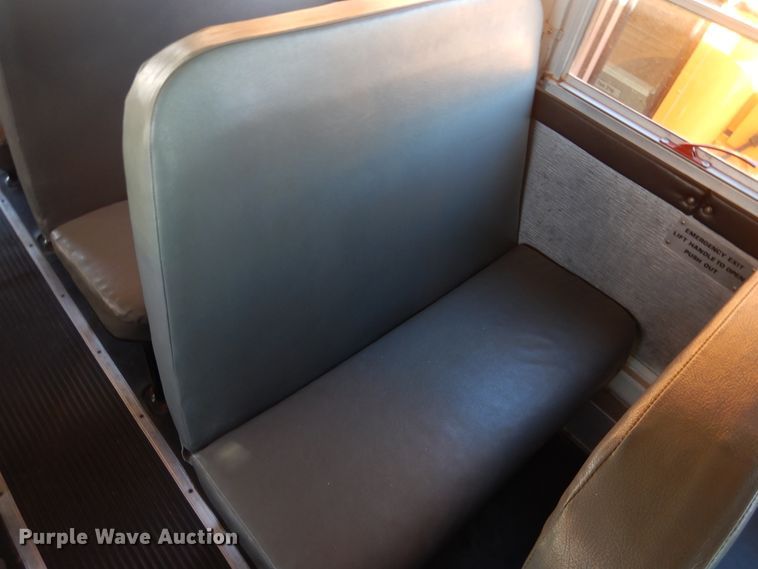 image for item DJ4963 1997 International 3800  school bus