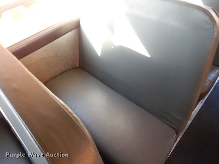 image for item DJ4963 1997 International 3800  school bus