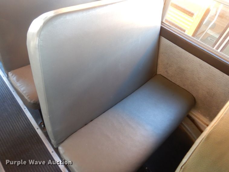 image for item DJ4963 1997 International 3800  school bus